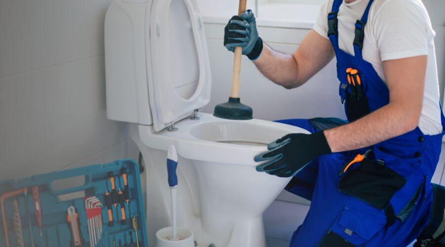 Expert burst pipe repair services in East Leroy, MI